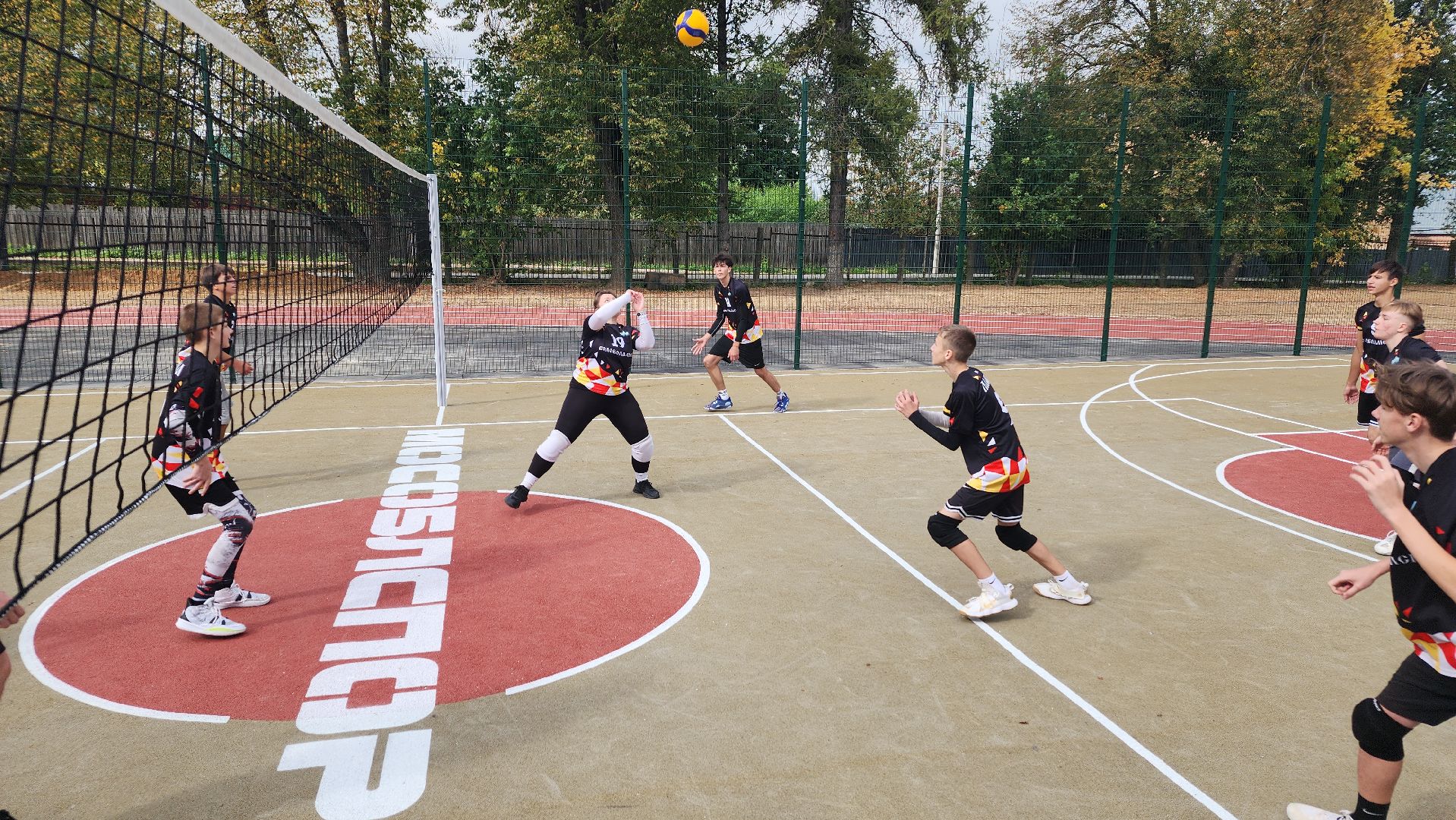 волоколамск, открытие стадиона, волейбол, многофункциональная спортивная площадка,