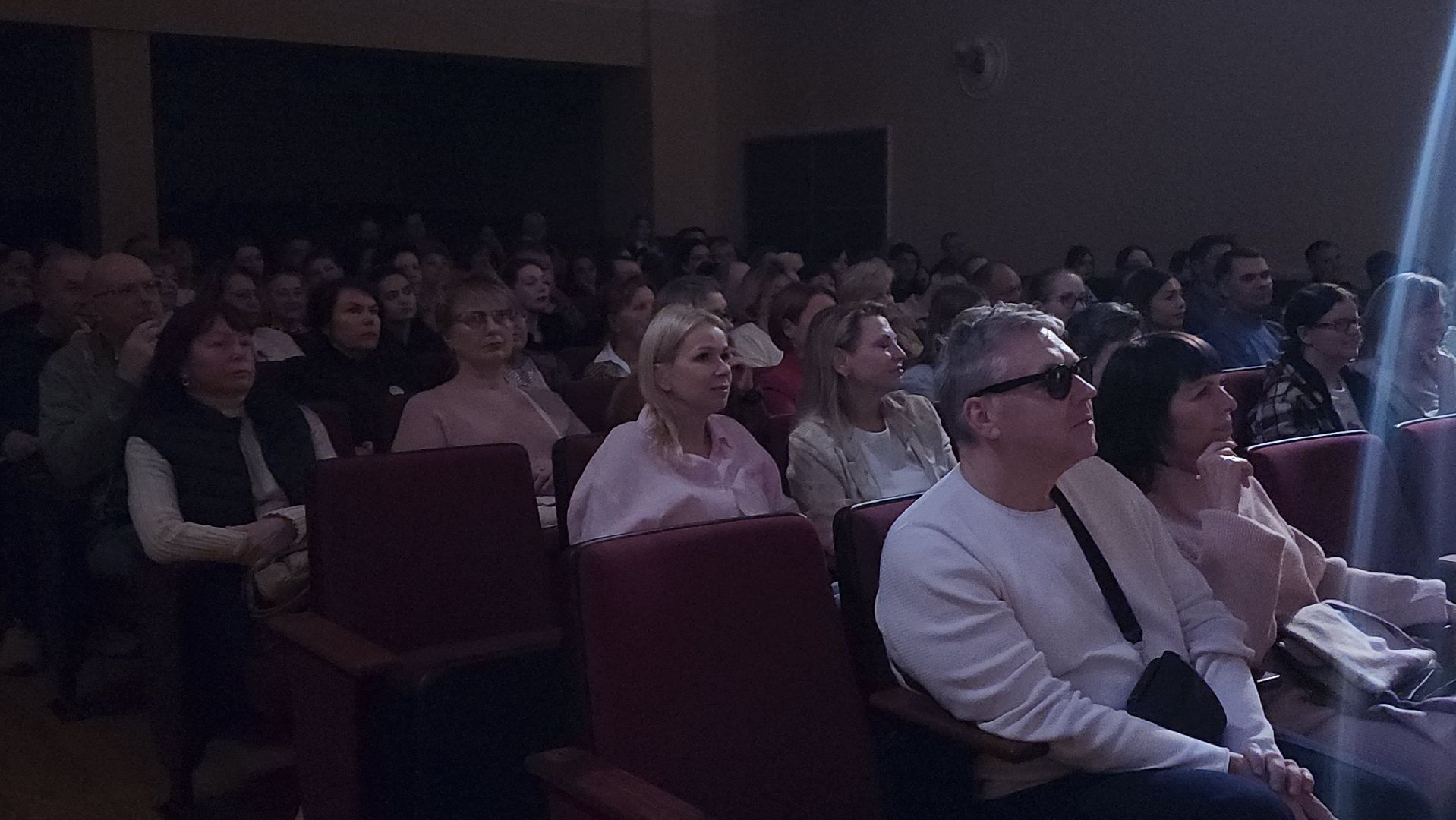 пушкино, театральная постановка, спектакль, дом культуры,зрители,премьера спектакля,актриса,театральные костюмы,