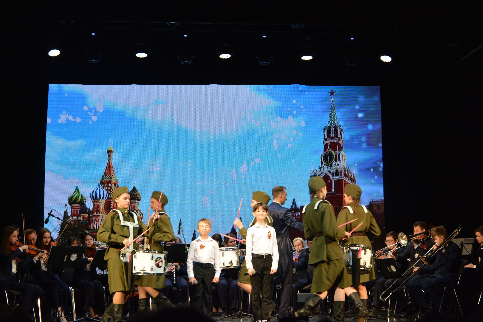 Звенигород, День Победы, Ирина Ватрунина, президентский фонд культурных инициатив, музыкально-поэтический спектакль