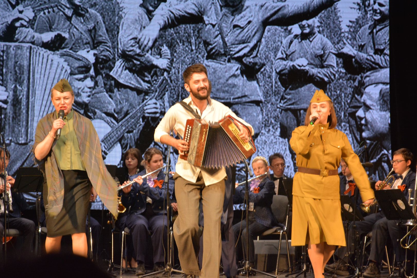 Звенигород, День Победы, Ирина Ватрунина, президентский фонд культурных инициатив, музыкально-поэтический спектакль