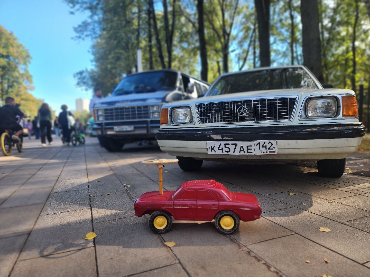 королёв, день города в королеве,  ретро-выставка автомобилей,