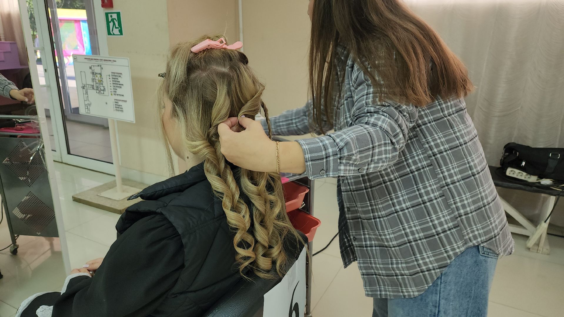 луховицы, день парикмахера, конкурс парикмахерского искусства, дом культуры старт,