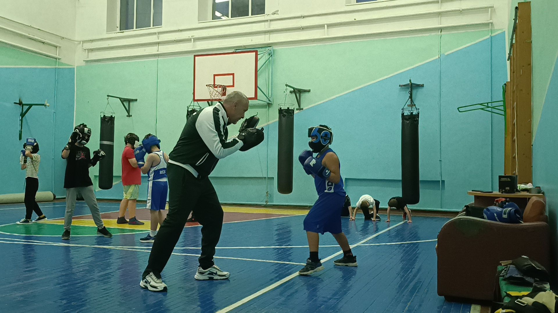 бокс, лобня, спорт,