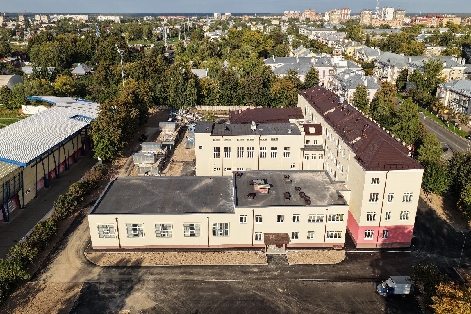 видео с коптера, школе 1 в серпухове,