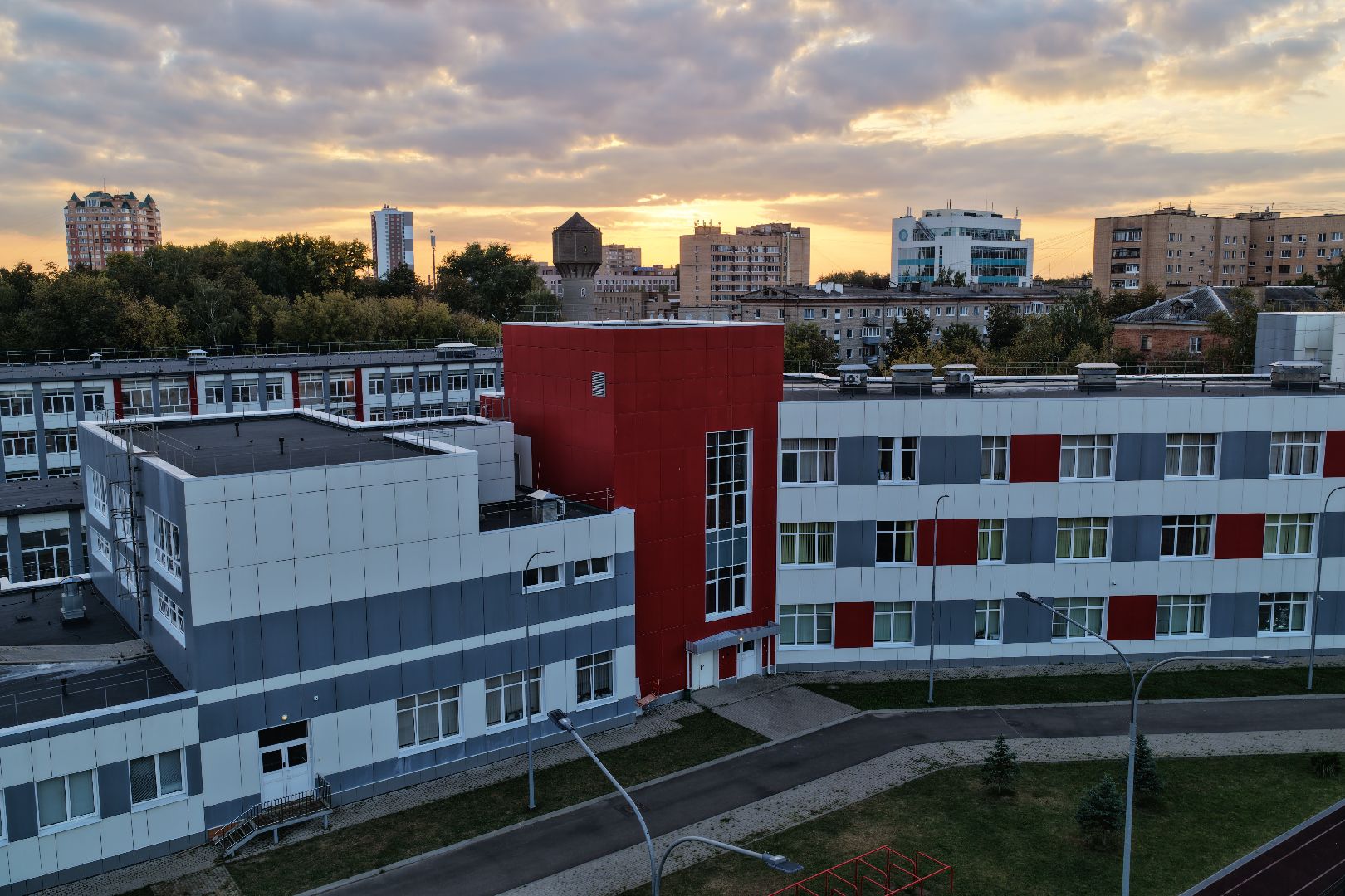 видео с коптера, школа 17 в серпухове,