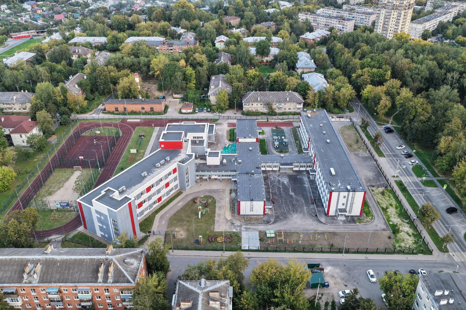 видео с коптера, школа 17 в серпухове,