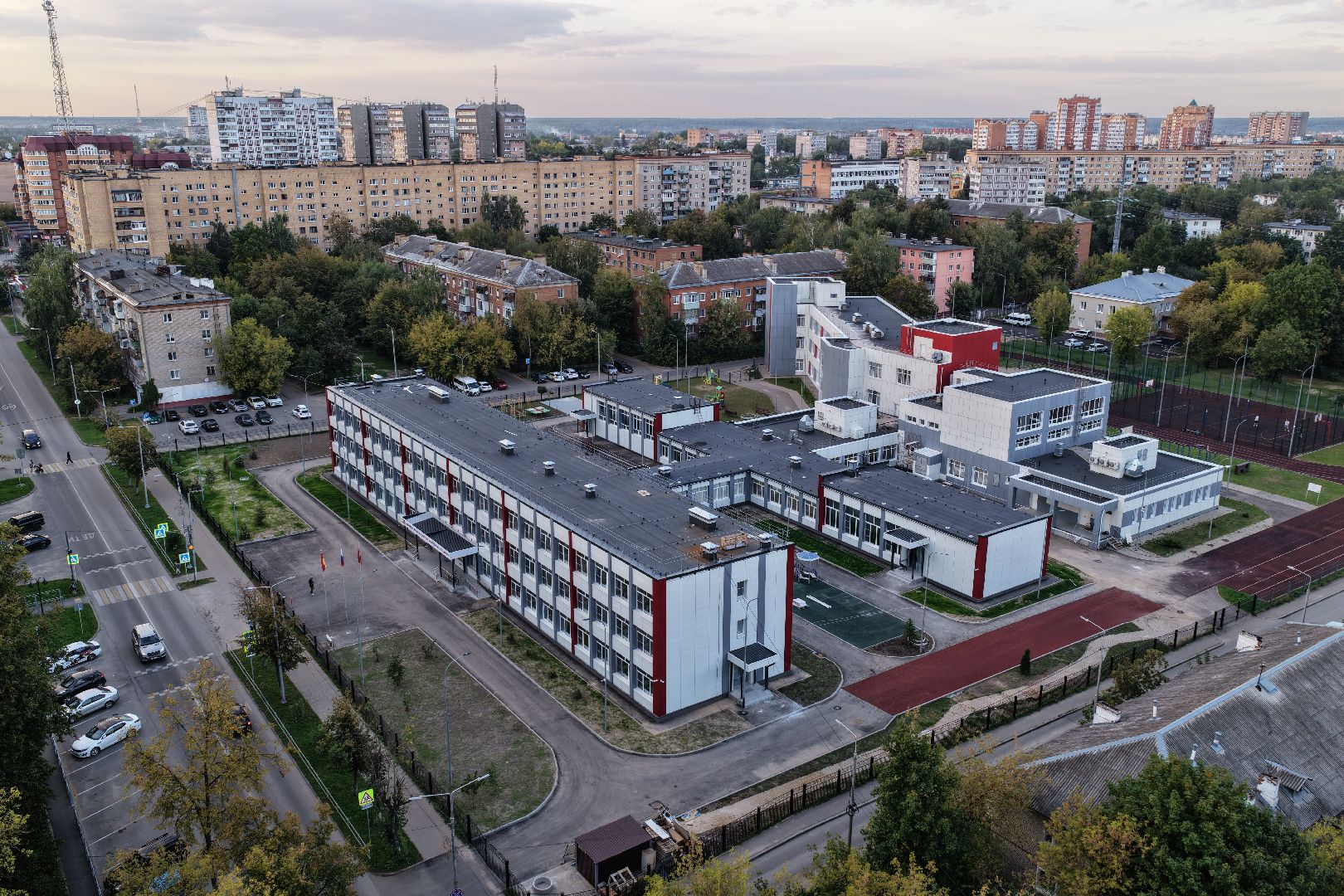 видео с коптера, школа 17 в серпухове,