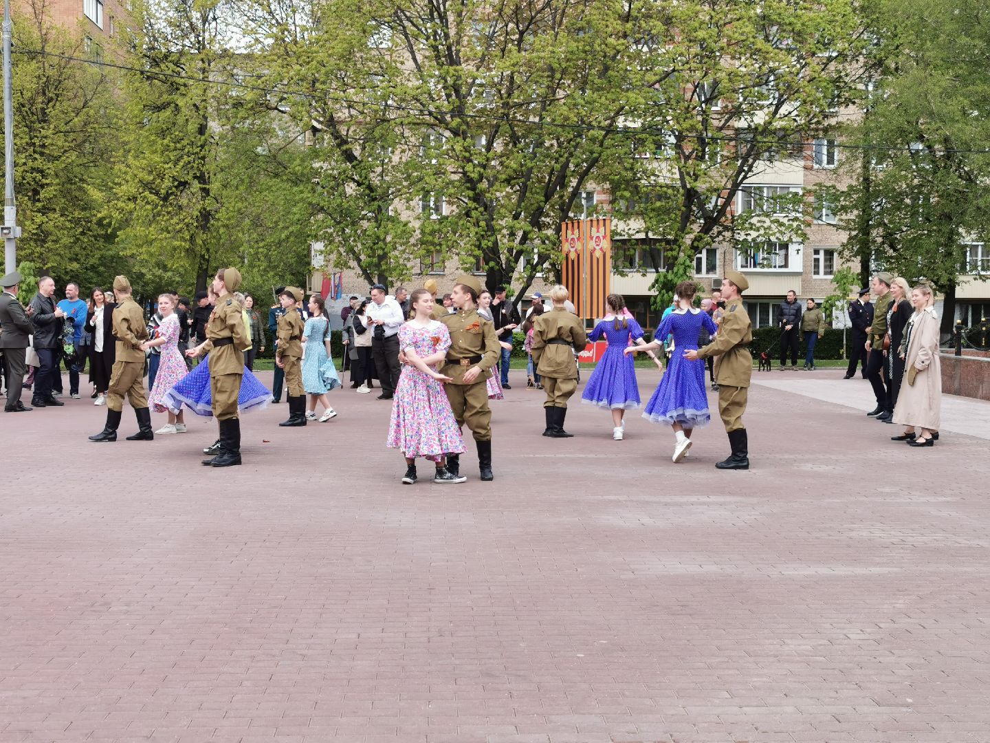 Подольск, возложение