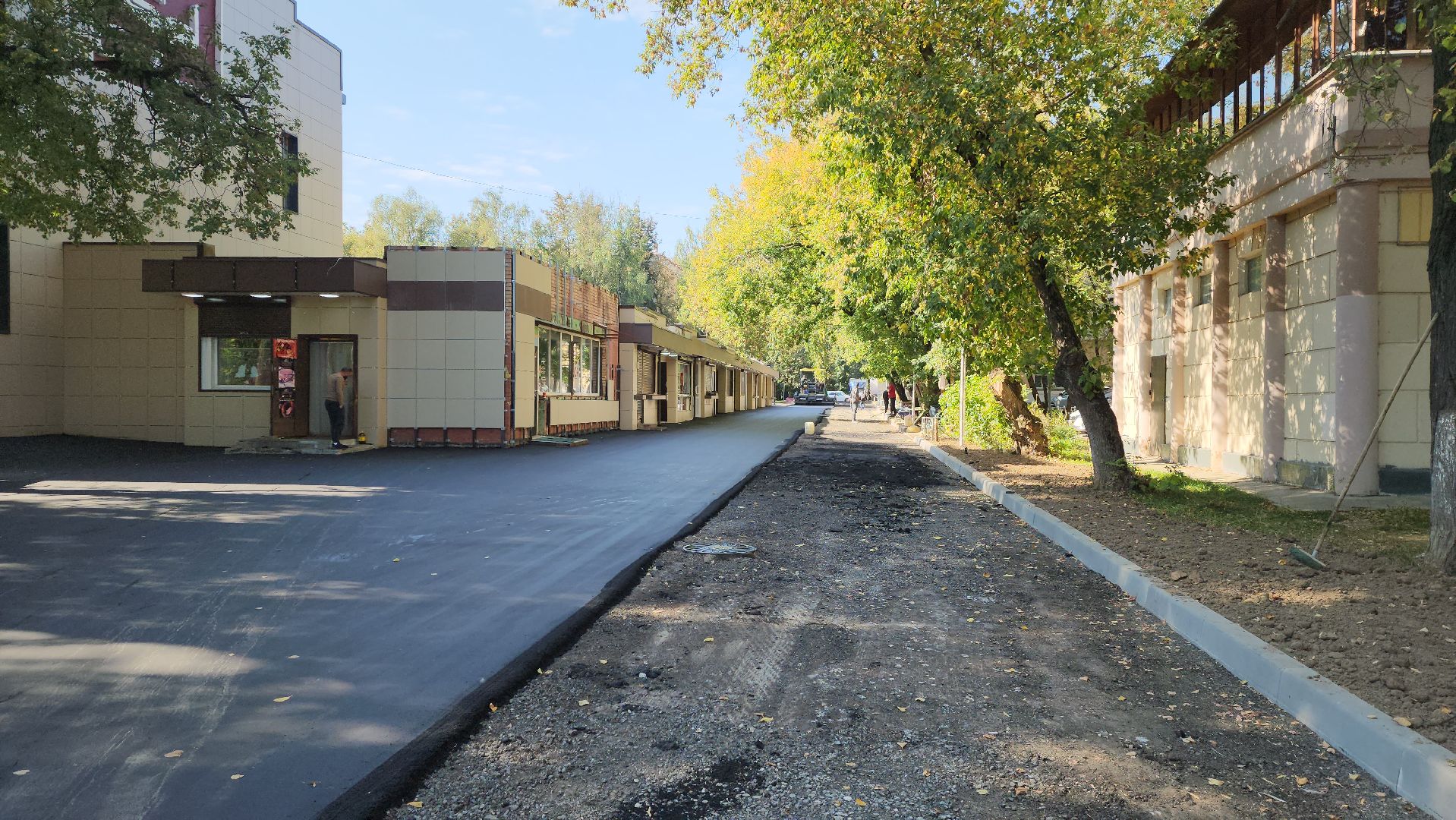 красногорск, пешеходная зона, укладка асфальта,