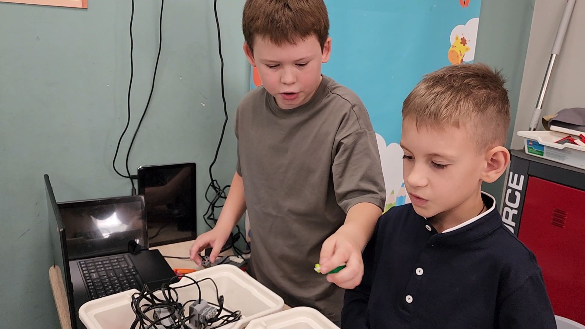 бронницы, робототехника , дополнительное образование в лицее ,робототехника в лицее ,