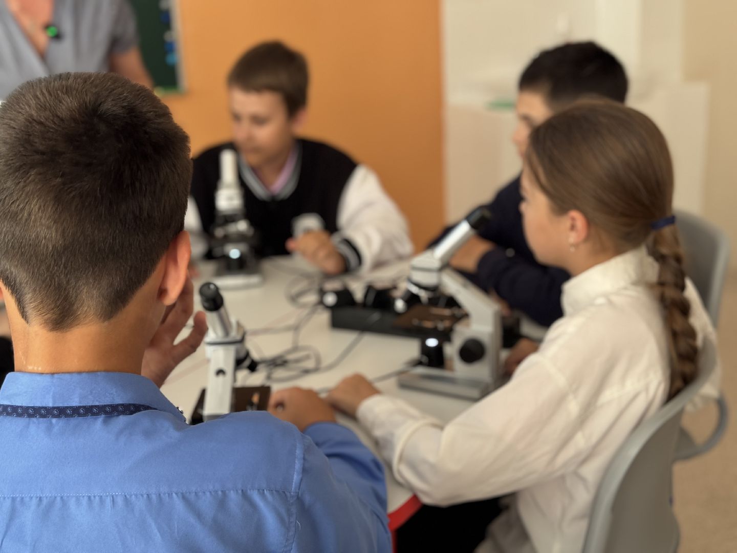 шаховская, точка роста, преподаватель биологии, биология, микроскоп,