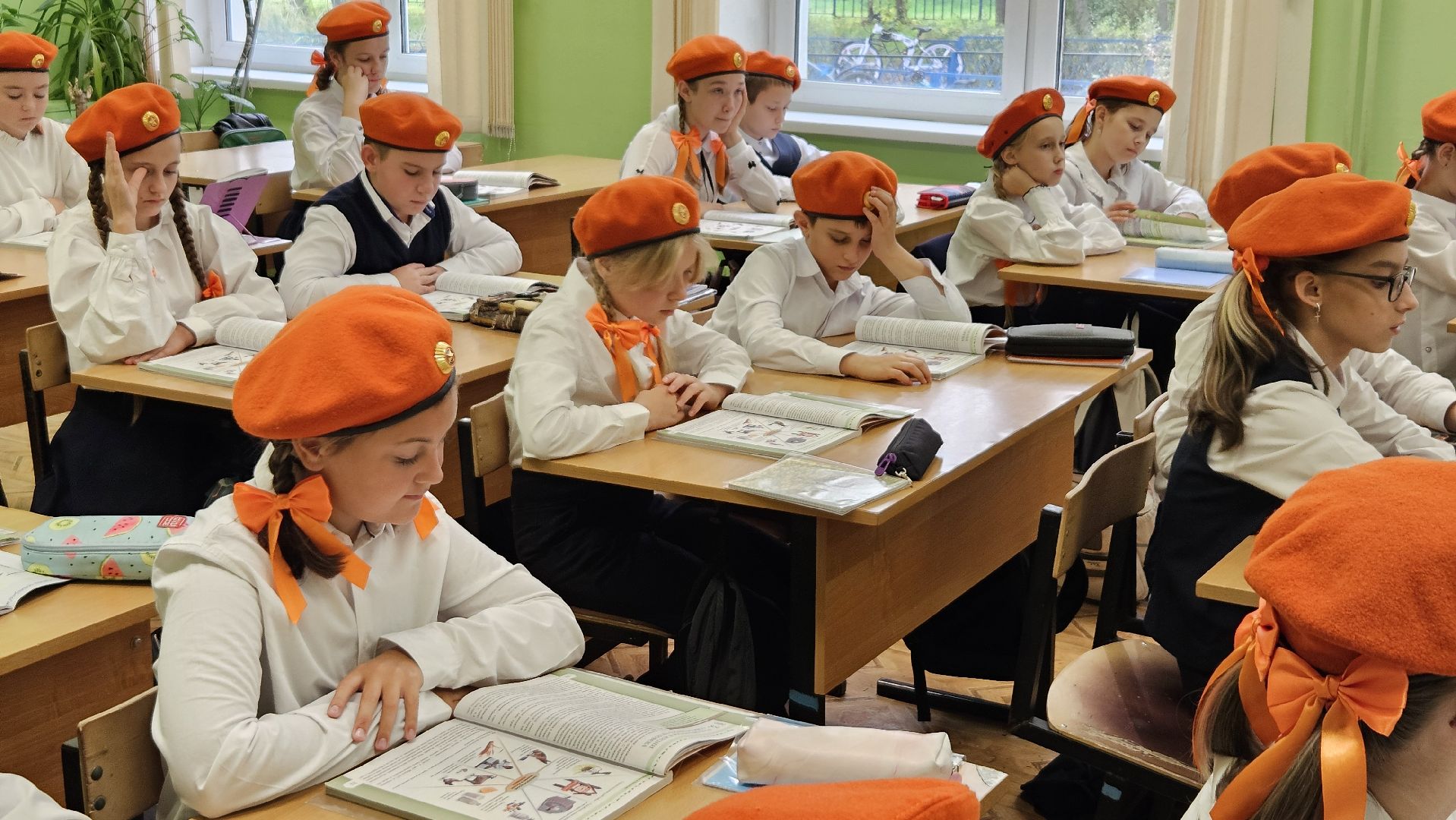 долгопрудный, школа, класс мчс, дети,юный спасатель мчс,