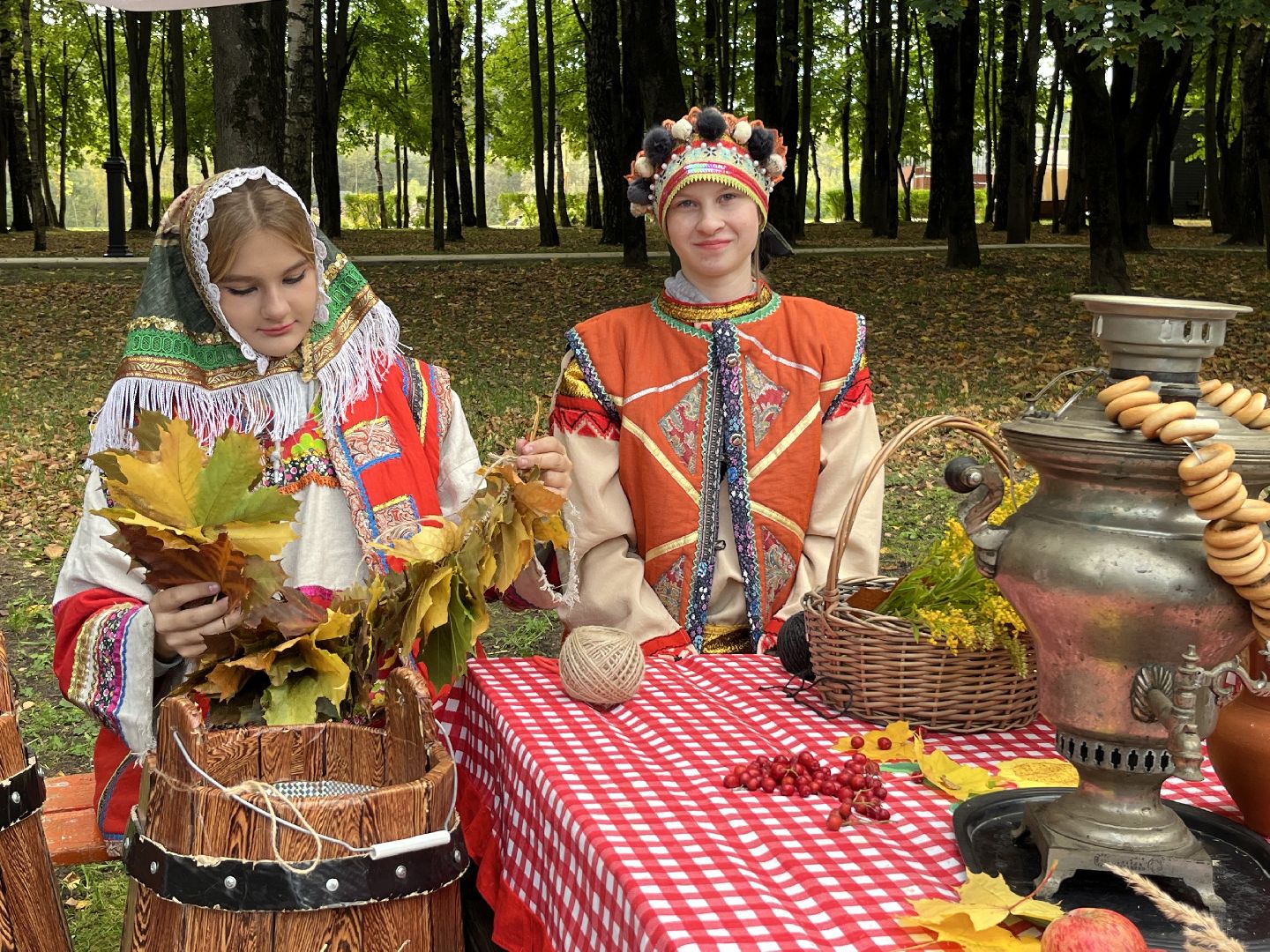 наро-фоминск,наро-фоминский городской округ, осенины, парк победы наро-фоминск, цдк звезда, день осеннего равноденствия,