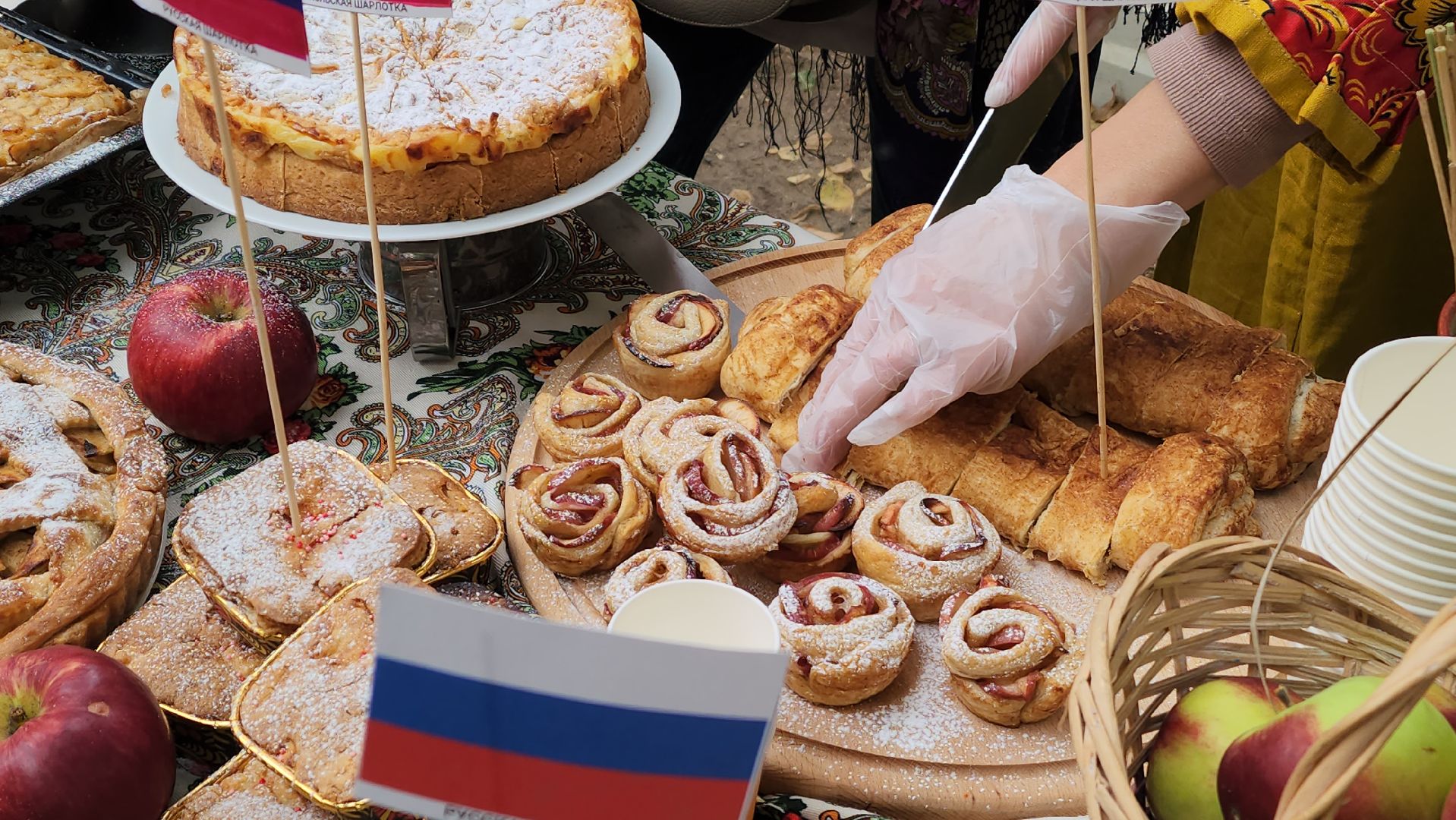 артфолк, день города красногорск, шарлотка,