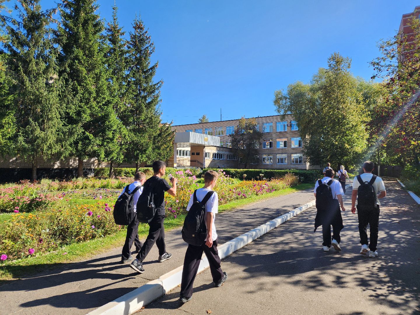 чехов, улица чехова 4, улица чехова 8а, гимназия 2, старт отопительного сезона, теплоснабжение, жилые дома, социальные объекты, подача тепла, отопление, котельные, мп жкх чеховского района,