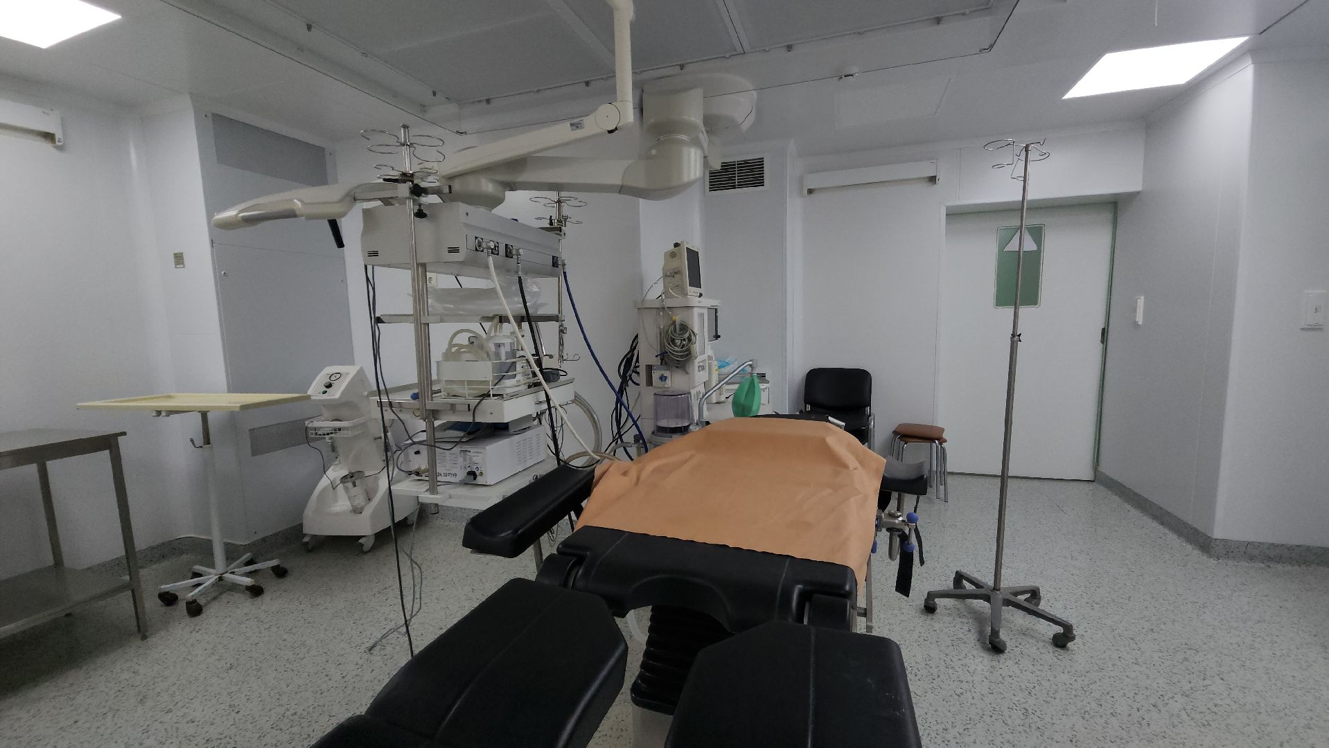 проктолог, новое оборудование, медицина,