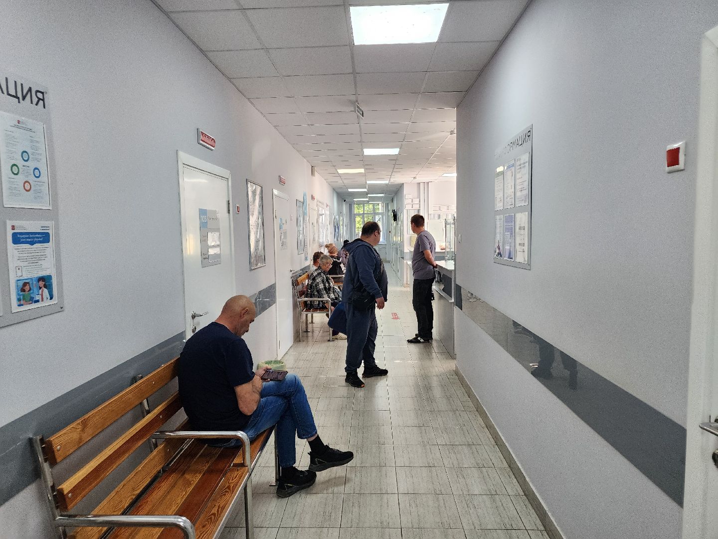 чехов, чеховская больница, поликлиники, сестринские посты, выдача справок и направлений, запись на прием к врачу, диспансерный учет, направления на анализы, разделение функционала врачей и медсестер, кьюар-коды, отдел качества, обращения пациентов, обратная связь, главврач чеховской больницы, андрей попов,