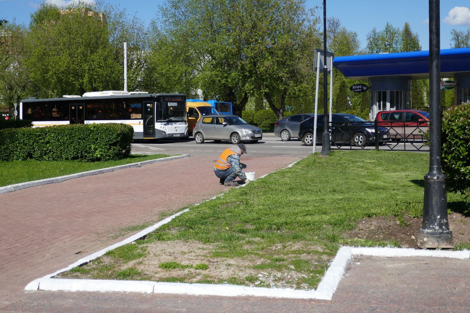 Подольск, благоустройство, бордюры, весна