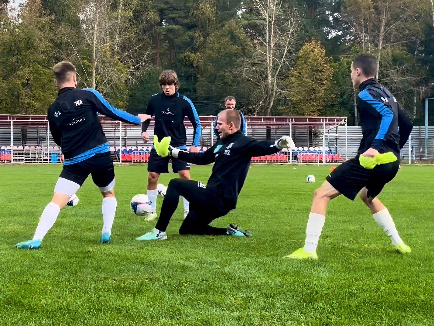 раменское, сатурн, раменский сатурн, леон сатурн, футбол, вторая лига,