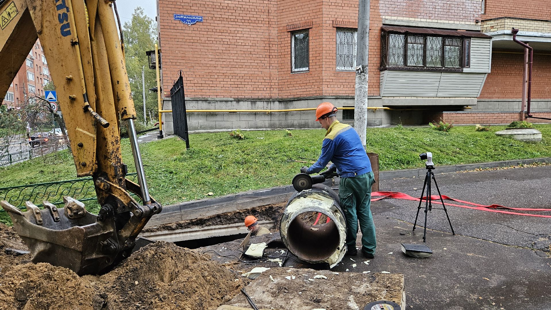 долгопрудный, жкх, чп, чп долгопрудный,горячая вода, прорыв трубы,аварийная бригада, аварийно-восстановительные работы, аварийно-спасательная служба,