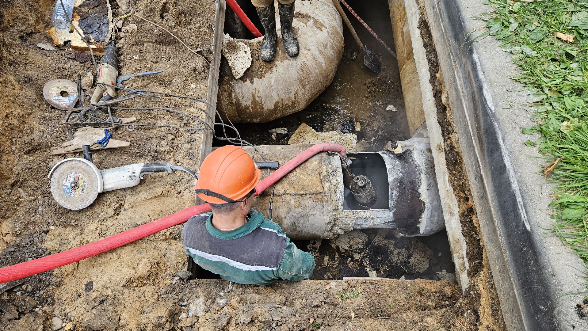 долгопрудный, жкх, чп, чп долгопрудный,горячая вода, прорыв трубы,аварийная бригада, аварийно-восстановительные работы, аварийно-спасательная служба,