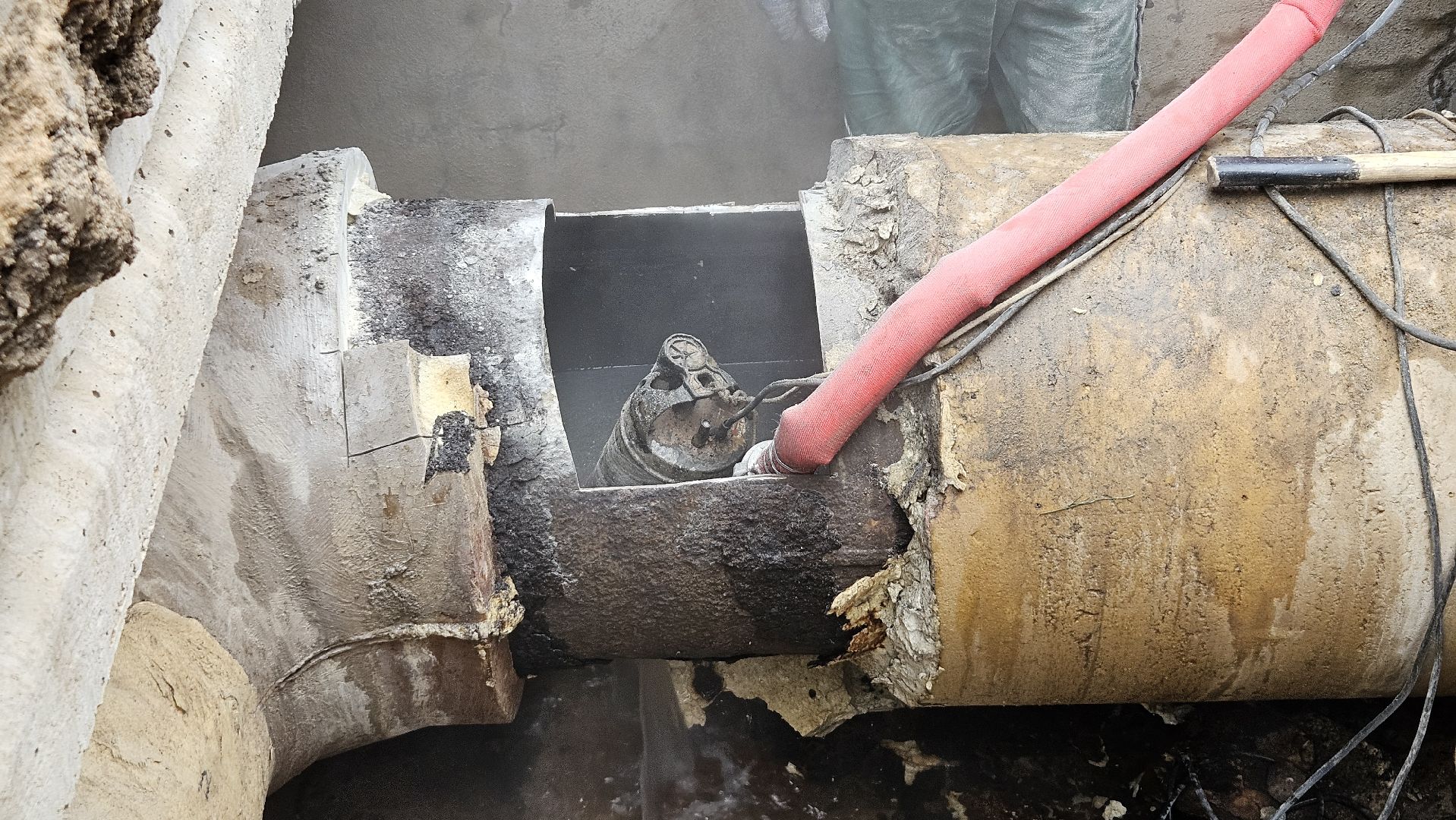 долгопрудный, жкх, чп, чп долгопрудный,горячая вода, прорыв трубы,аварийная бригада, аварийно-восстановительные работы, аварийно-спасательная служба,