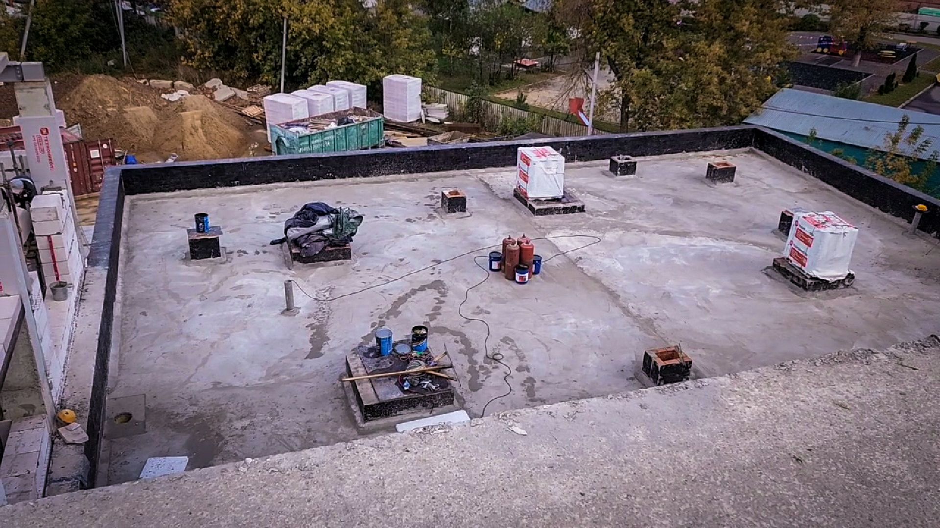 строительство пристройки к лицею в бронницах, бронницы , новый корпус лицея в бронницах, устройство кровли ,