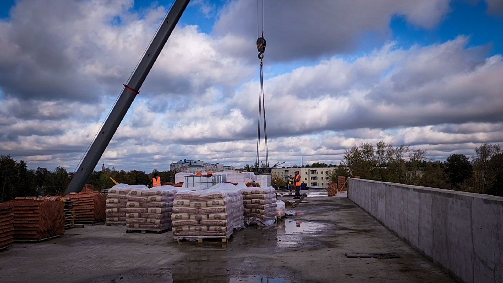 строительство пристройки к лицею в бронницах, бронницы , новый корпус лицея в бронницах, устройство кровли ,