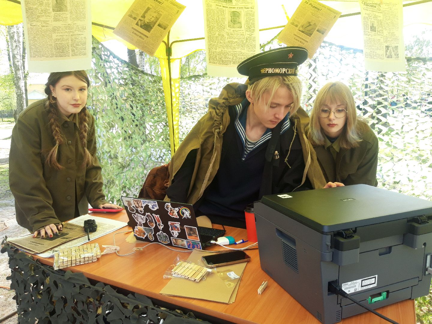 помощь людям, праздники, волонтеры,