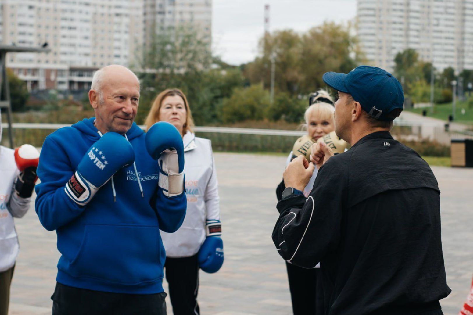 пушкино,  активное долголетие, бокс, тренировки на свежем воздухе, пожилые люди, мастер спорта,спорт - это жизнь, спорт для всех,