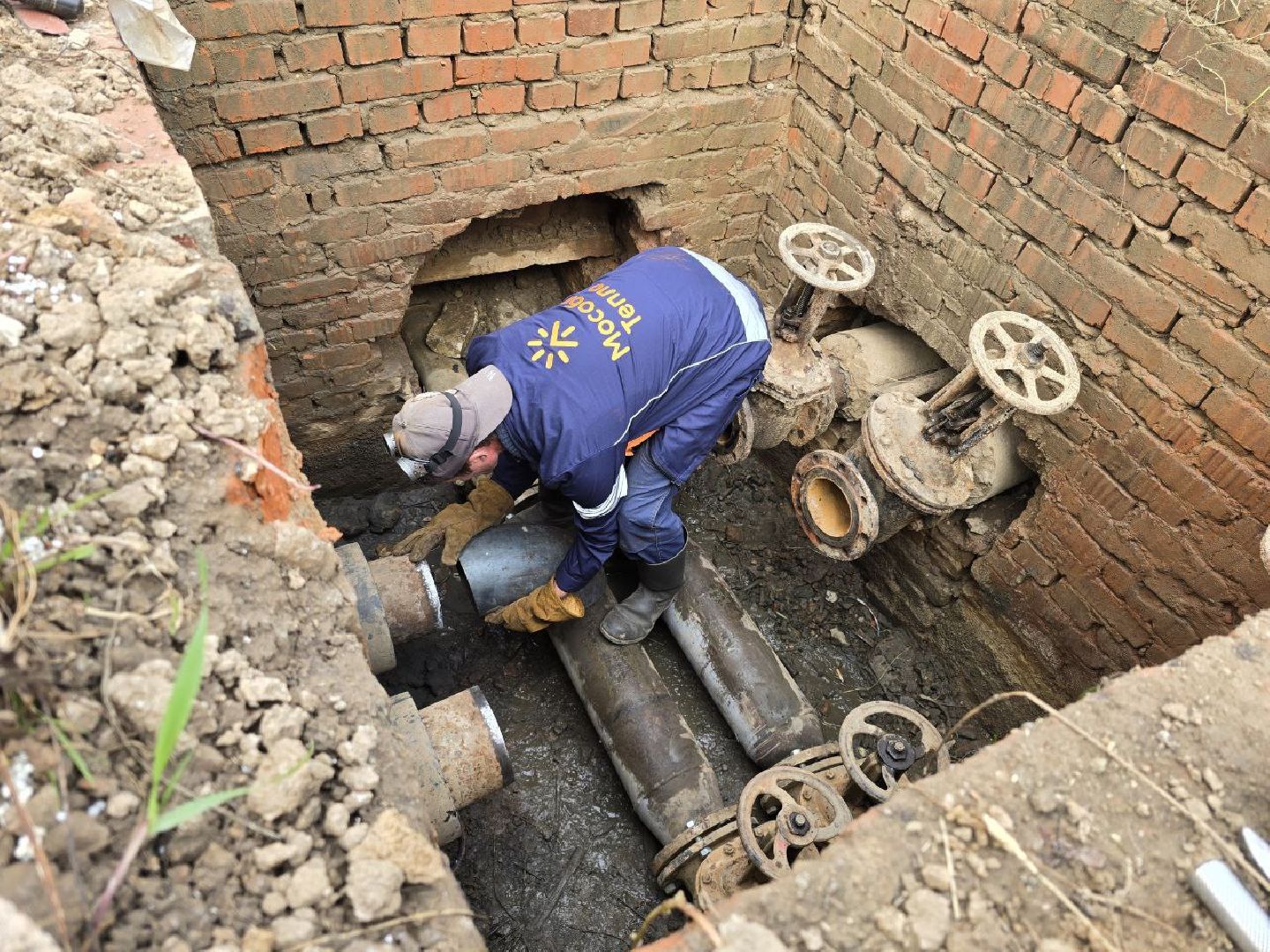 можайск, можайский муниципальный округ, подмосковье, жкх, отопительный сезон, мособлтепло, замена аварийного участка теплотрассы,