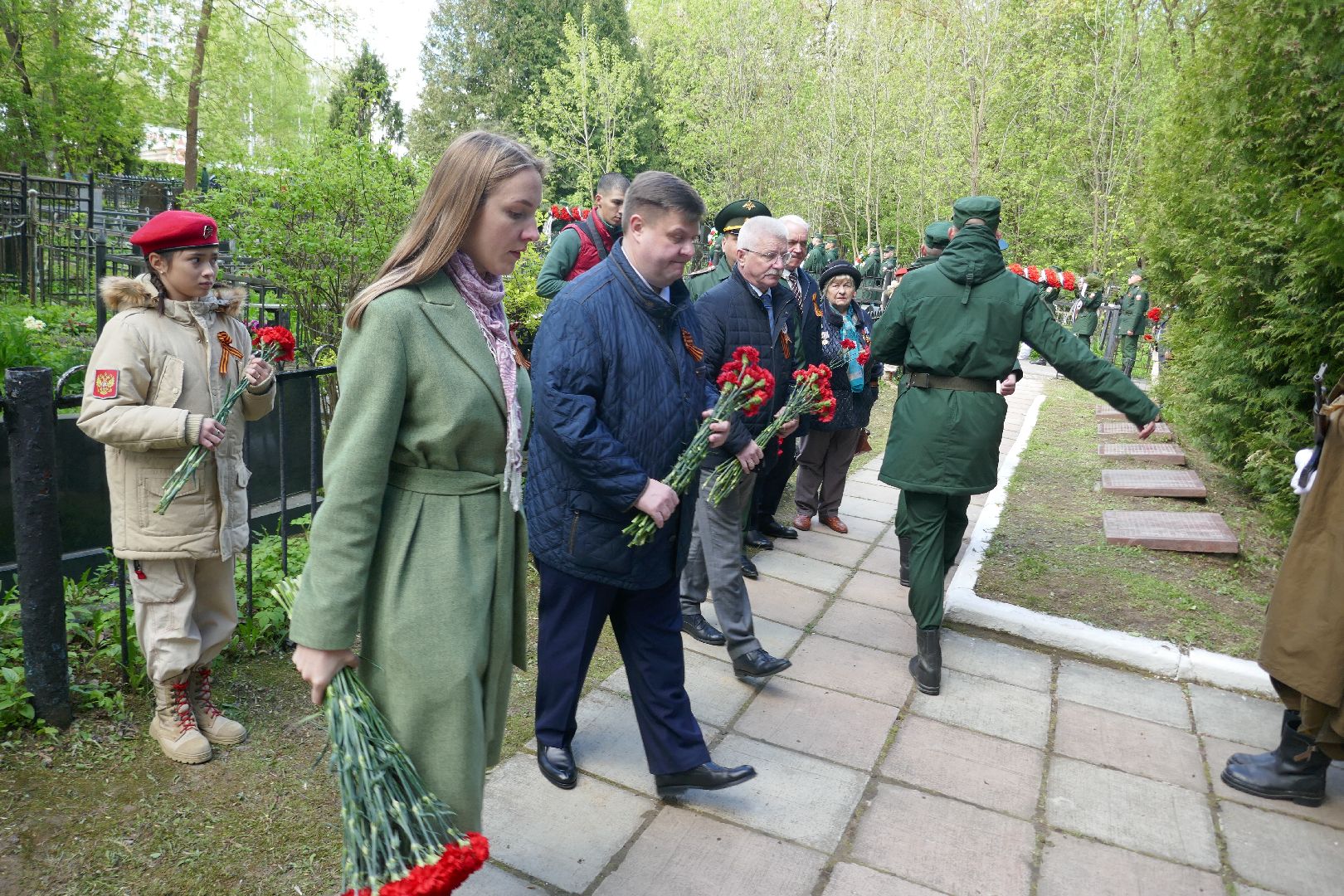 Подольск, дань памяти, возложение цветов, День Победы