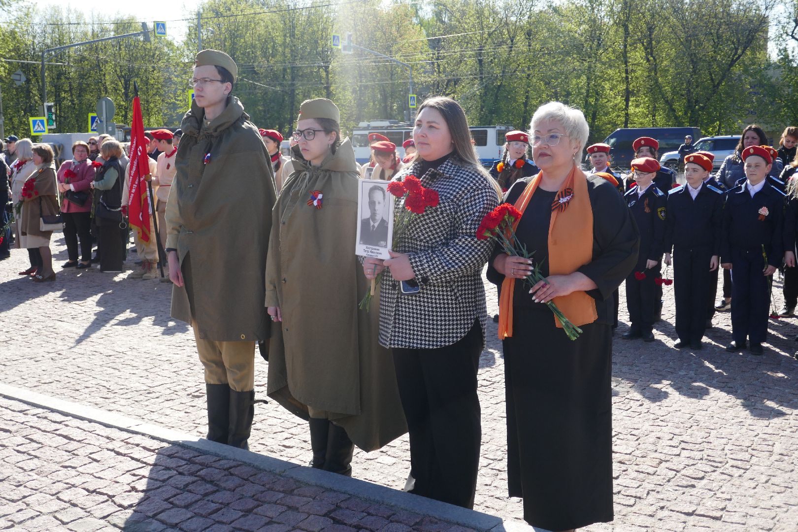Подольск, возложение цветов, День Победы, подольские курсанты