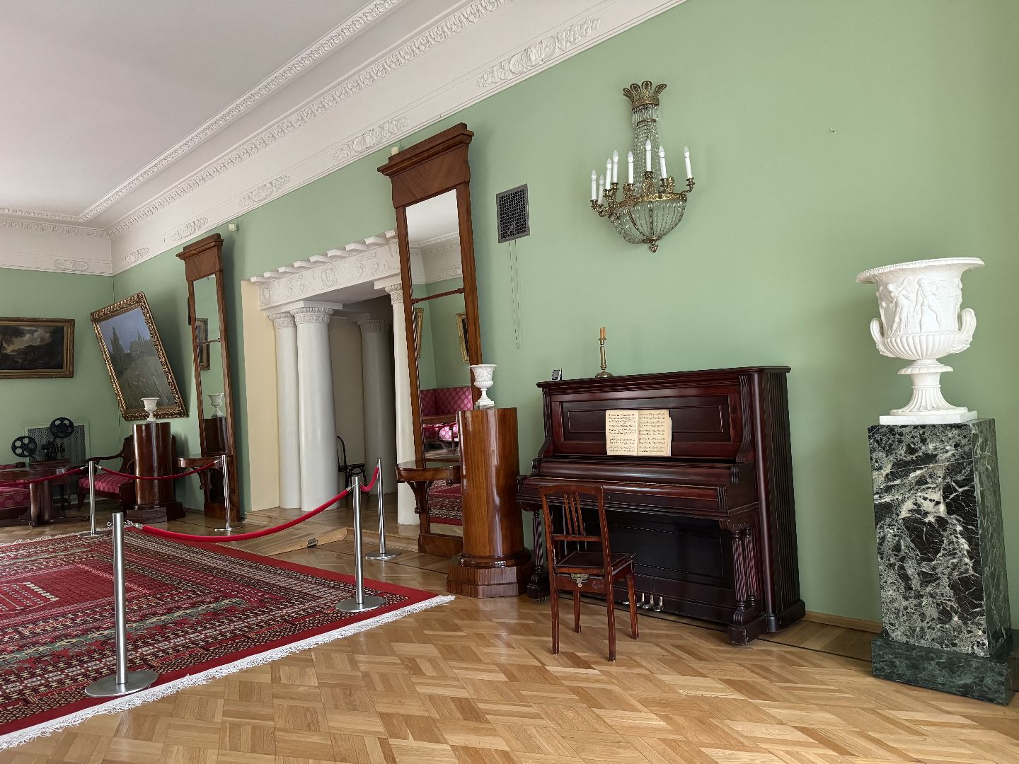 фильм брат-2, съемки кино, музей-заповедник горки ленинские, ленинский городской округ,