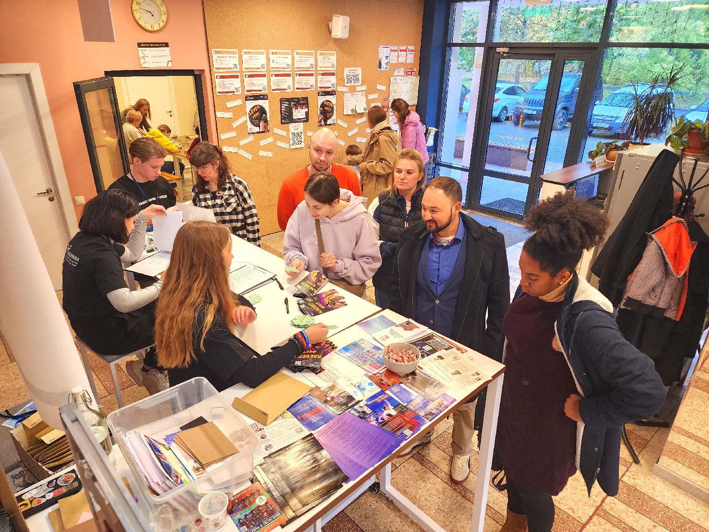 дубна, блохинка, оияи, фестиваль клевер, досуг для взрослых,