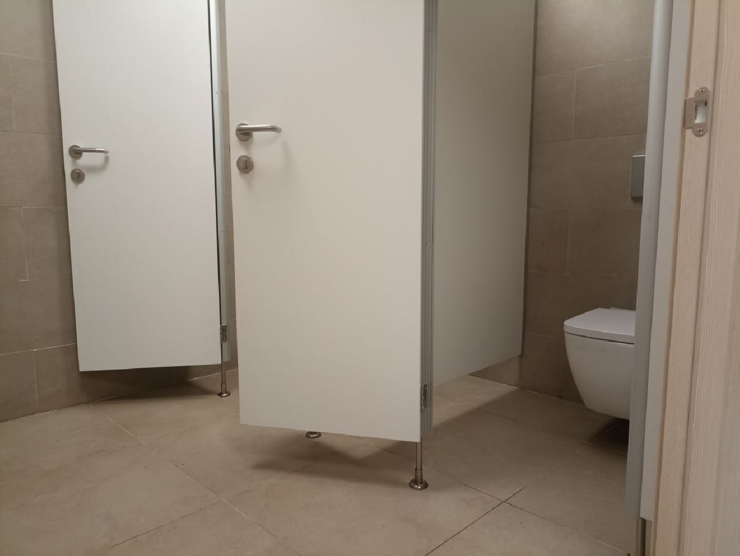 пушкино, ремонт поликлиники, покраска стен, современное оборудование, регистратура, комфортная среда,кабинеты,новые лифты,