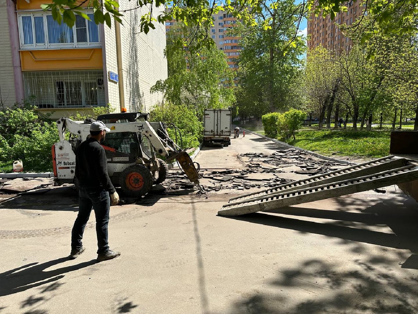 Реутов, ремонт дорог, ямочный ремонт, латание ям