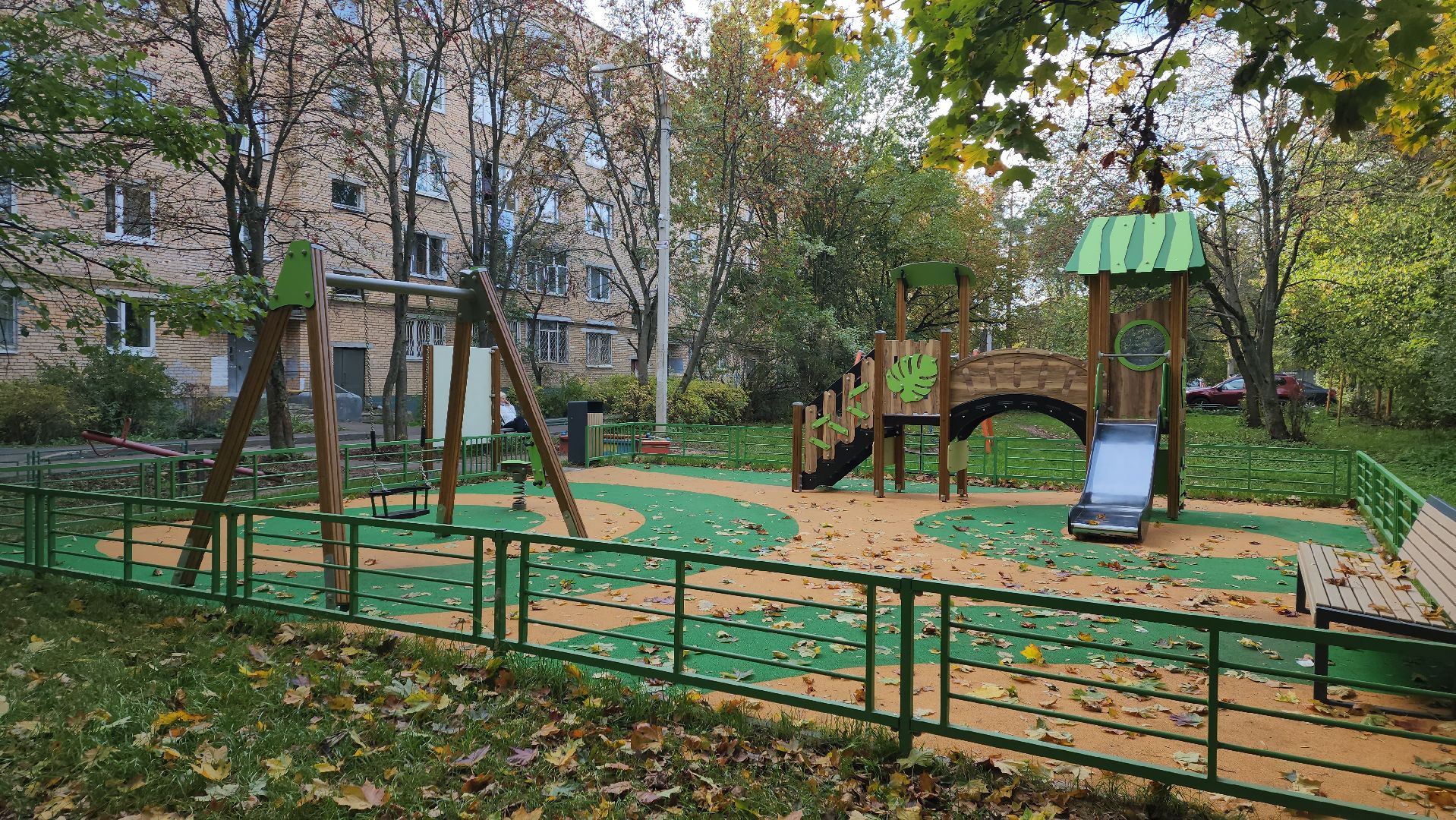 пушкино, благоустройство, детские площадки, граффити, вандализм, новая детская площадка, игровой комплекс, формирование комфортной городской среды,