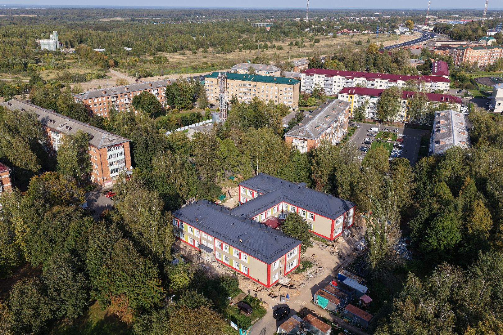 видео с коптера, детский сад малыш,