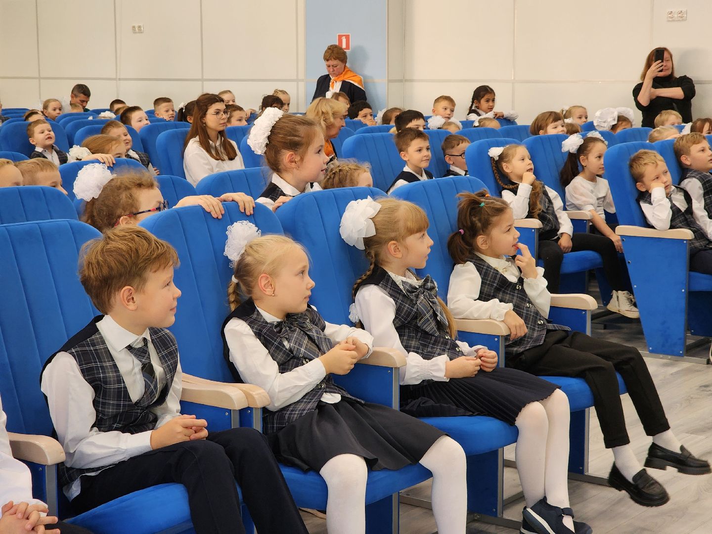 электросталь , жители, общество, школа, праздник, первоклассник,