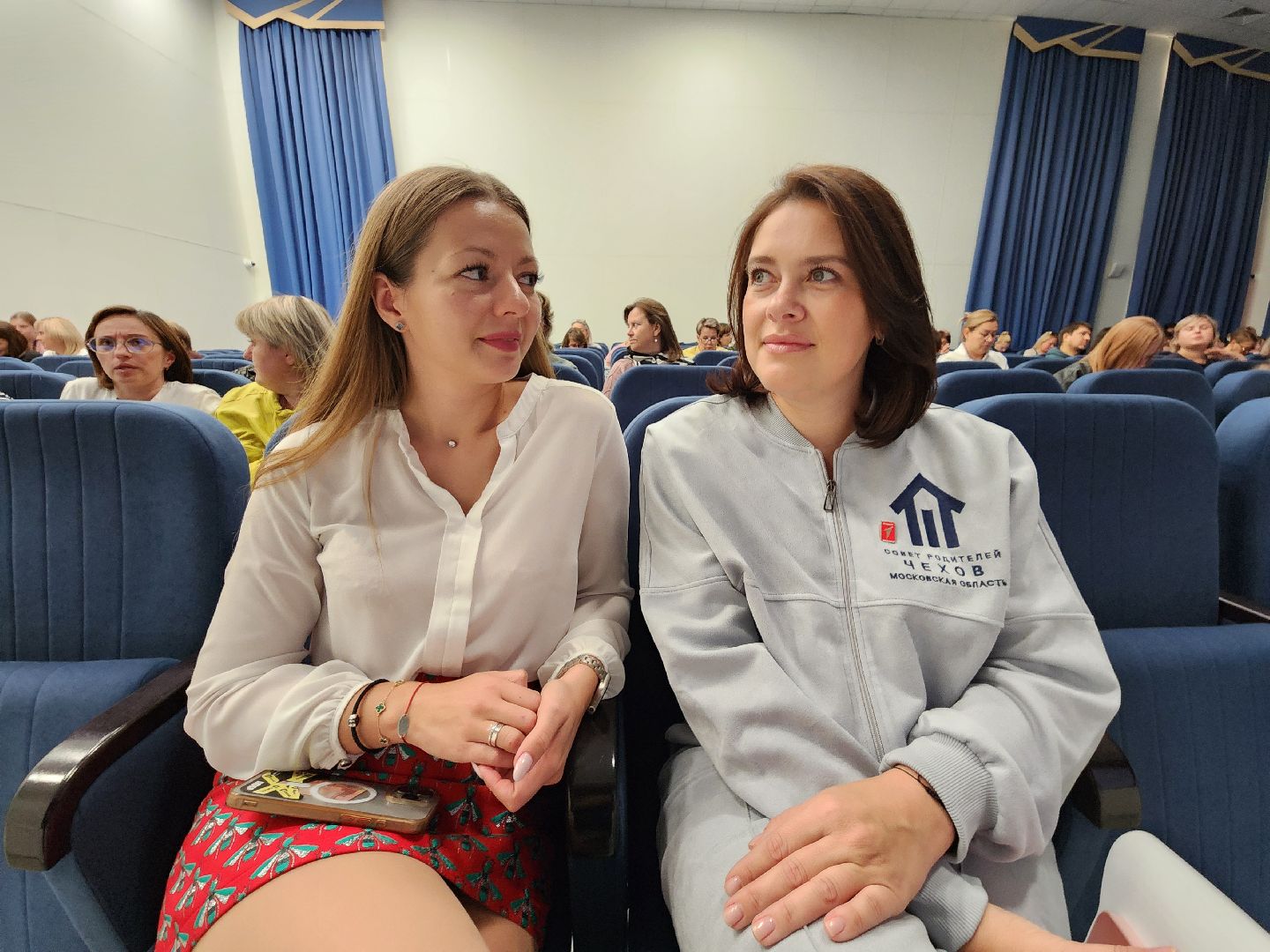 чехов, гимназия 7,совет родителей, родительские комитеты, встреча с родителями школьников,  дополнительное образование, обсуждения, доклады, внеурочная деятельность, благотворительные проекты, акции, военно-патриотические клубы, движение первых, конкурсы, лариса сулима, первый заместитель министра образования подмосковья, заместитель главы округа, надежда чернятина, управление образования, ирина заболотнева,искусственный интеллект, воспитание детей,