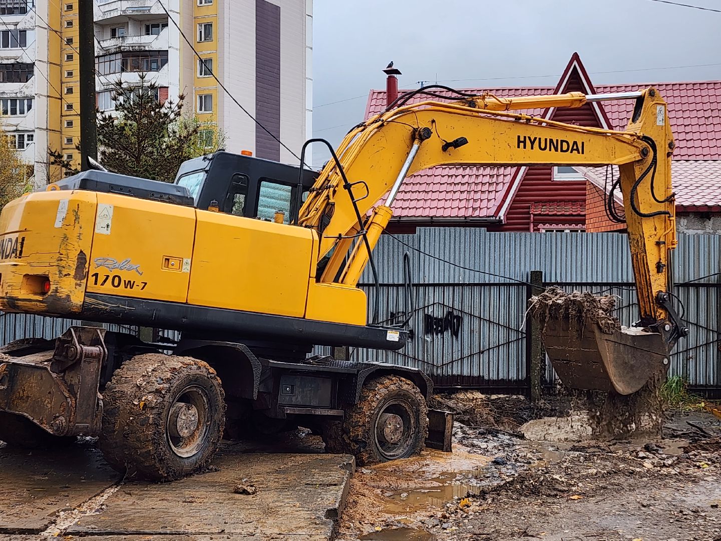 чехов, улица чехова 8а, гимназия 2, пристройка, строительство, реконструкция, губернатор подмосковья, госпрограмма московской области,