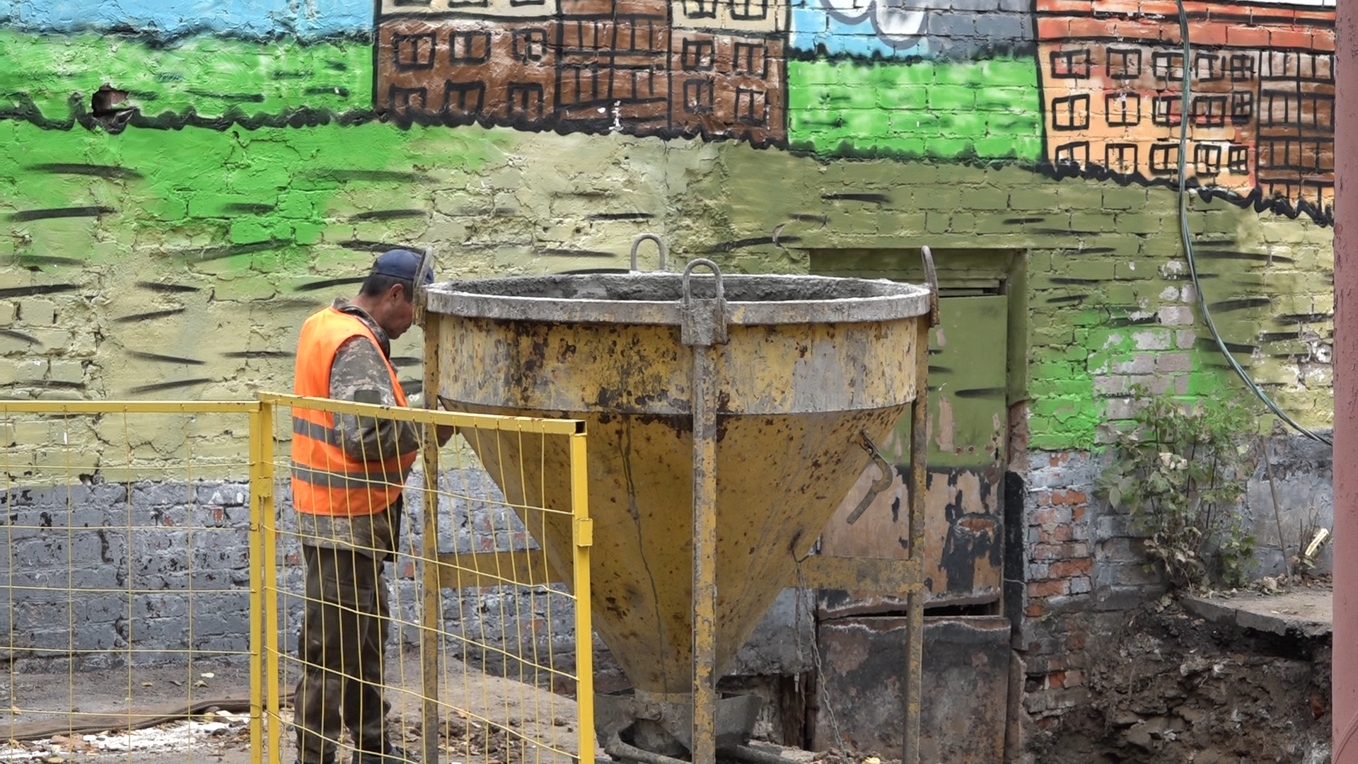 реконструкция теплотрассы, теплосети власиха, новые трубы, алтстрой, власиха теплотрасса,