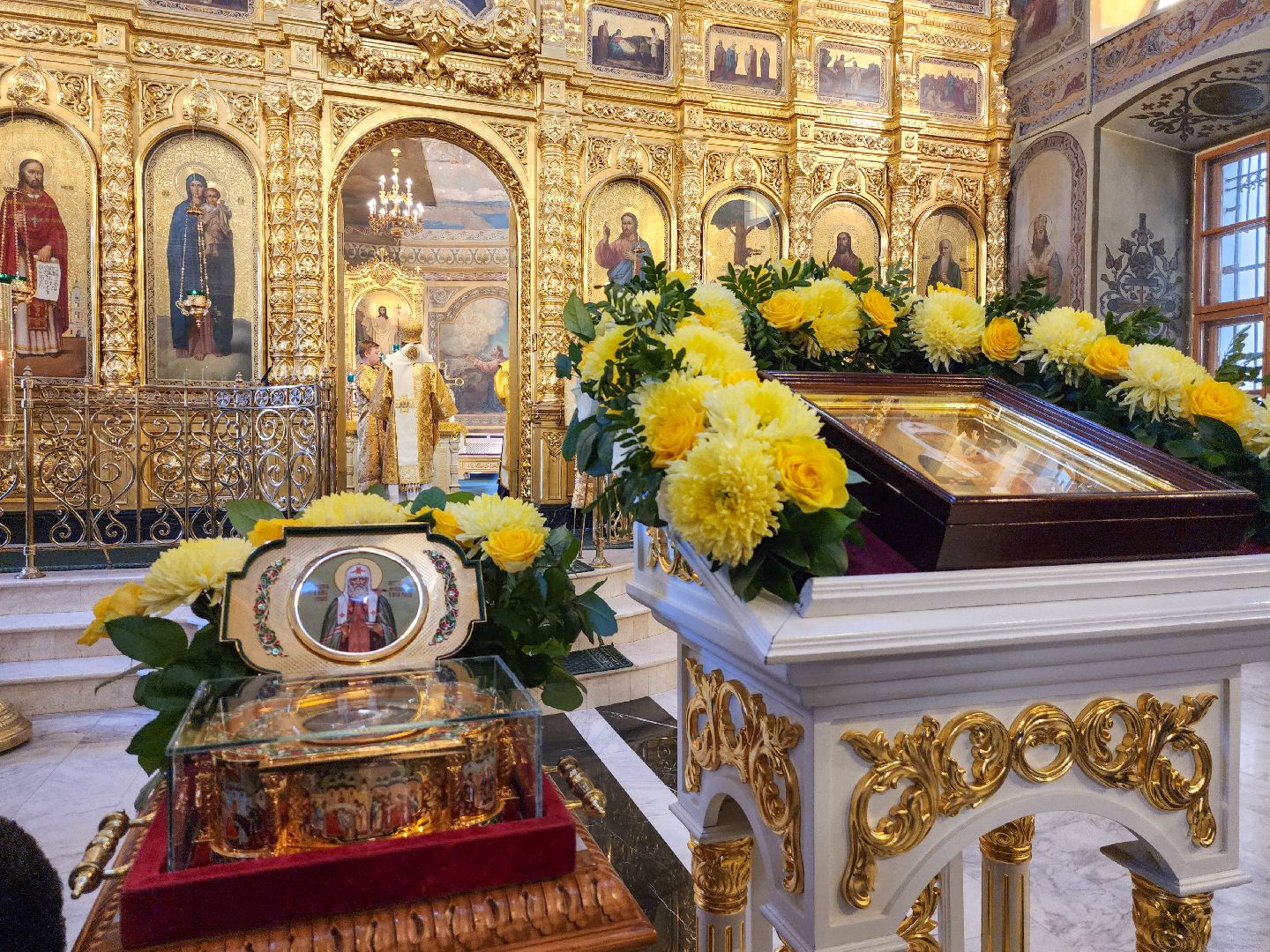 Подольск, Ковчег с мощами, Святитель Тихон, Архиепископ Аксий, Богослужение, Святыня,