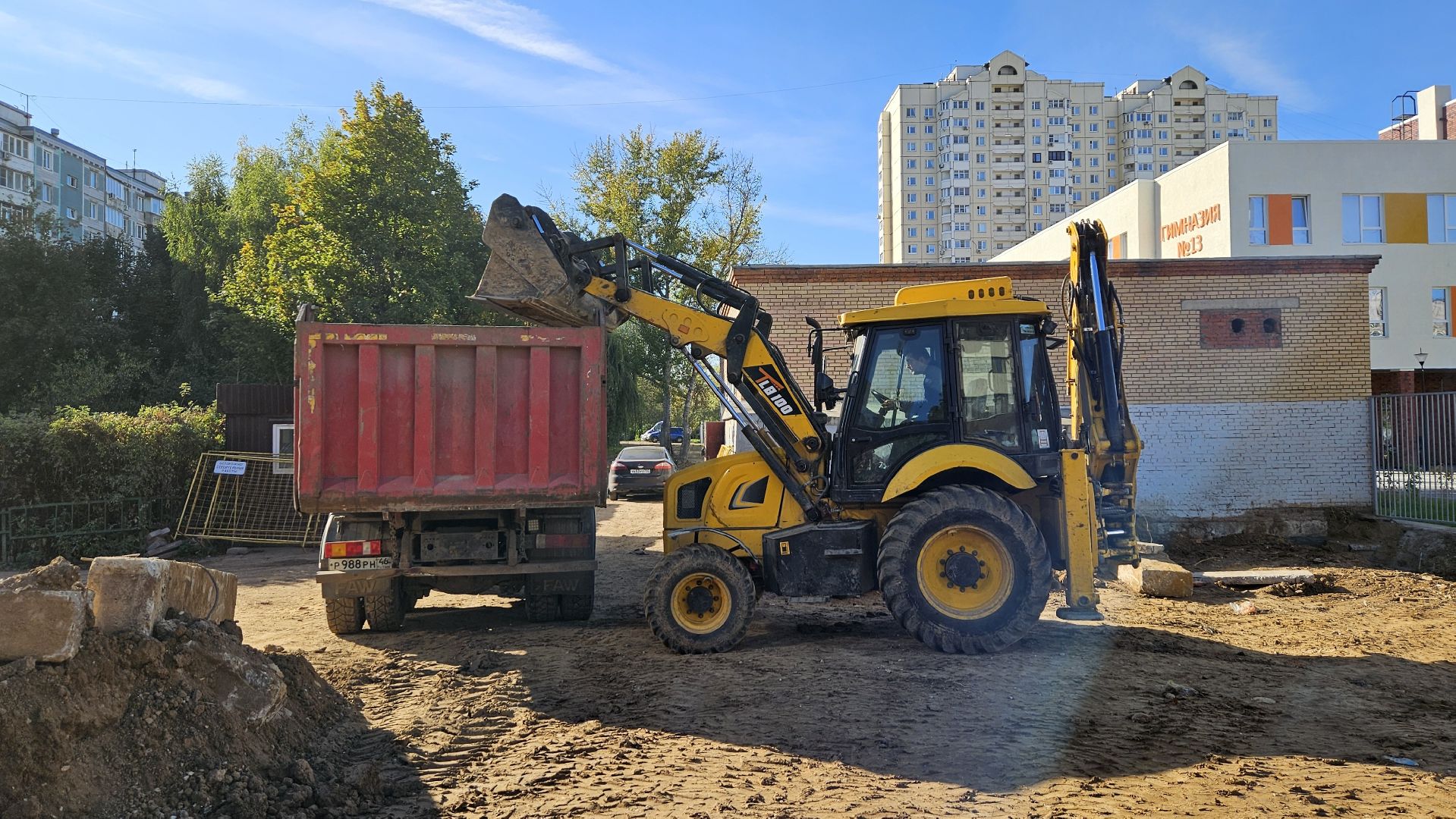 долгопрудный, благоустройство, гимназия 13 в долгопрудном, инженерные сети,