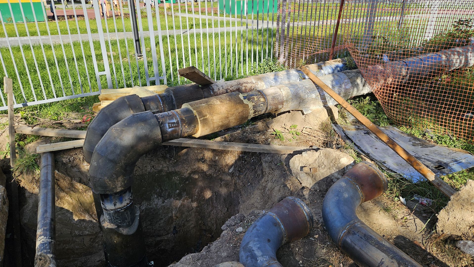 долгопрудный, благоустройство, гимназия 13 в долгопрудном, инженерные сети,