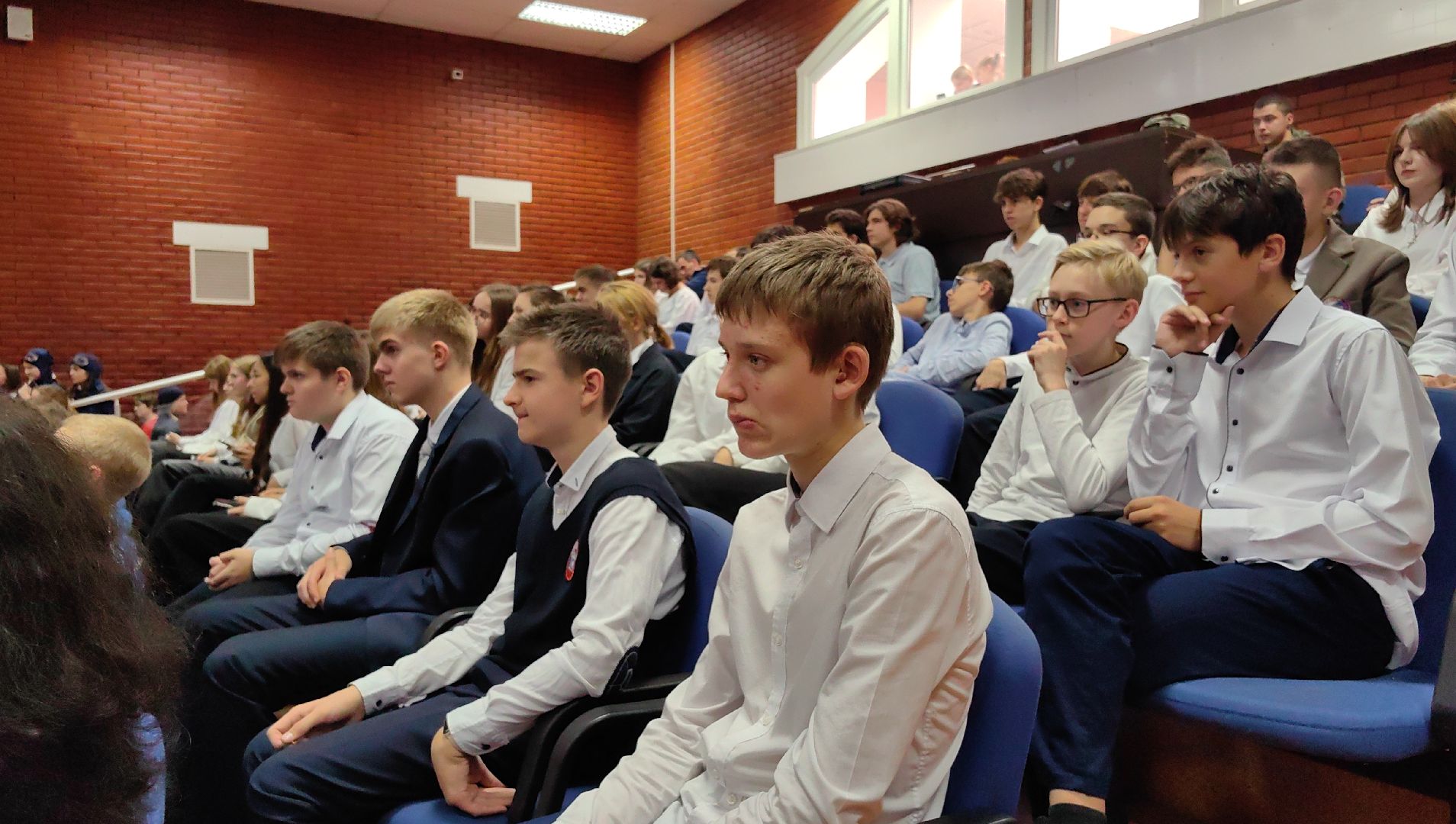 корги, отряд, волонтеры, миссия, космонавт, герой рф,