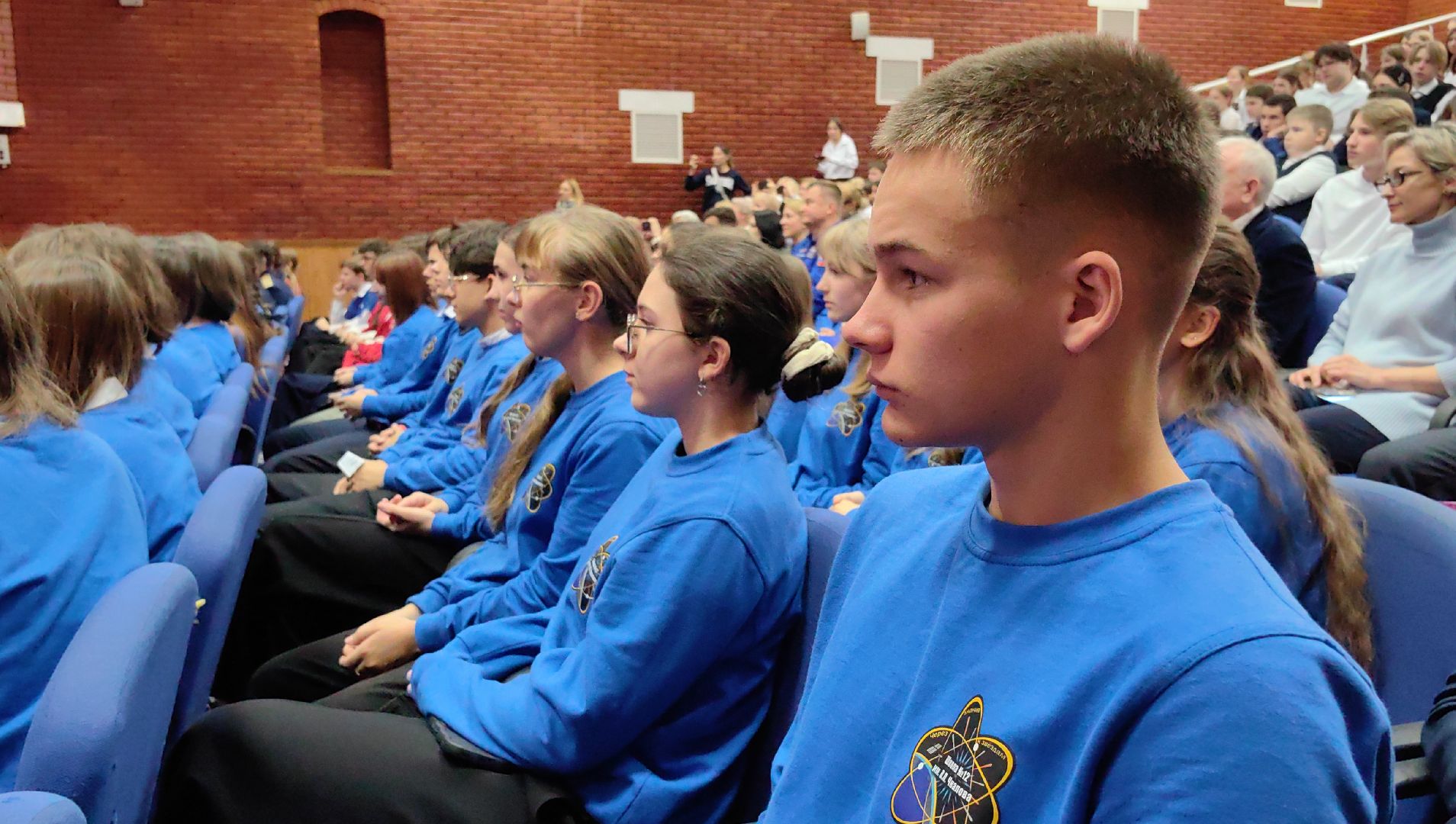 корги, отряд, волонтеры, миссия, космонавт, герой рф,