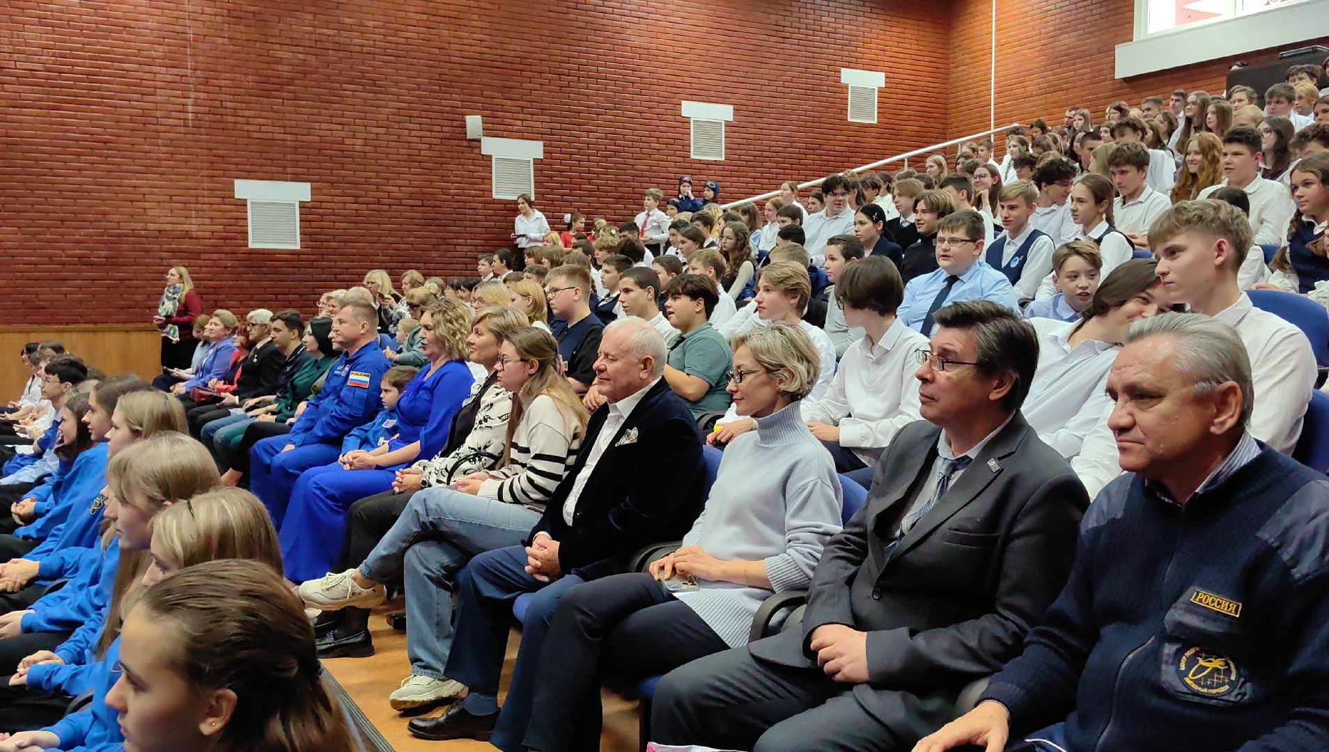 корги, отряд, волонтеры, миссия, космонавт, герой рф,