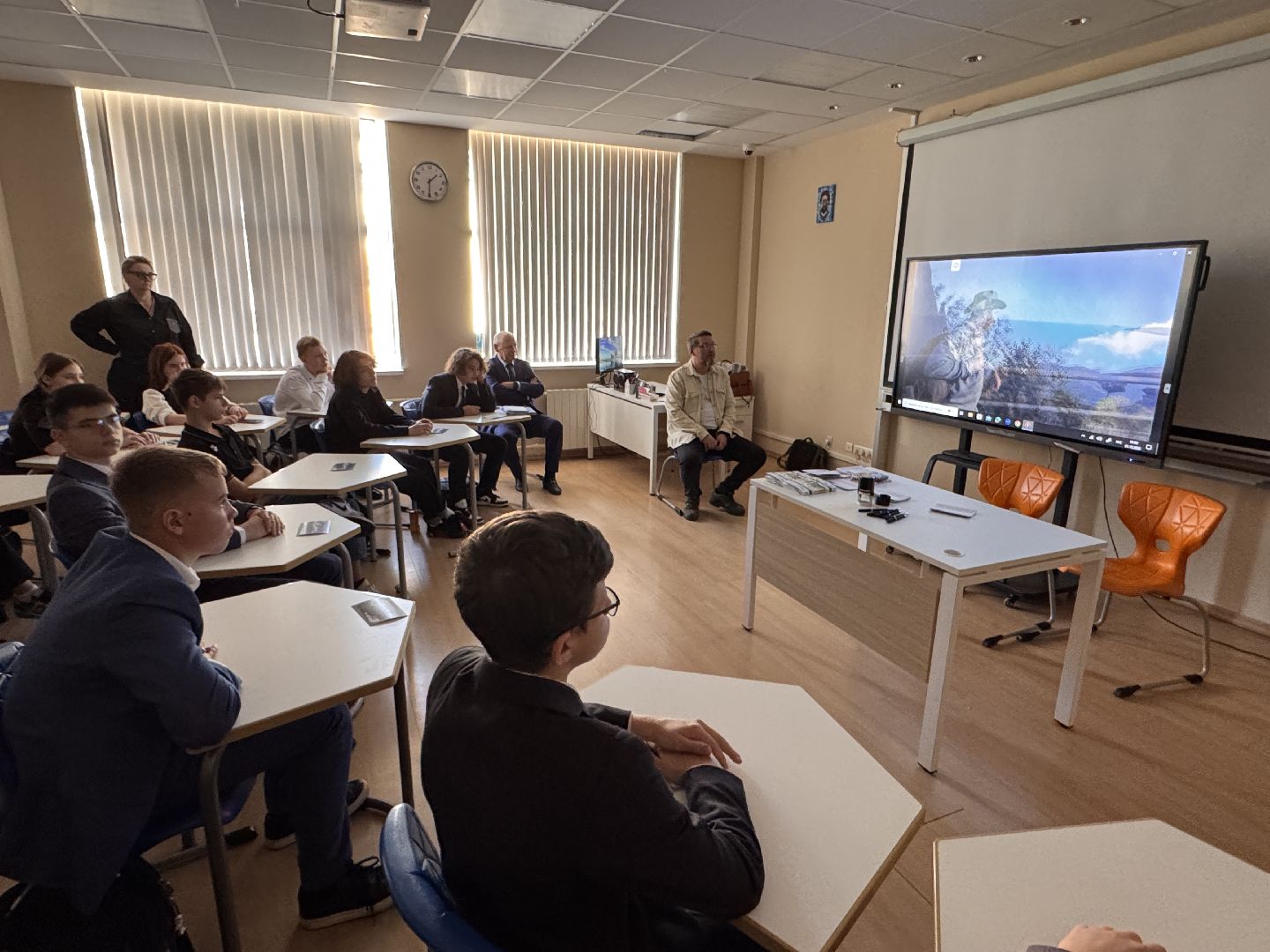 Филатуризм, Исследователь-путешественник Сушков, Спецгашение марки, Лицей МГИМО,